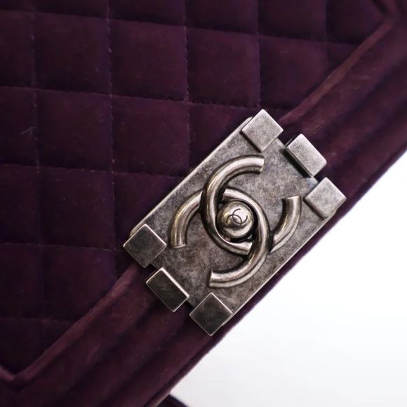 CHANEL Velvet Quilted Small Boy Flap Purple - Picture 15 of 15